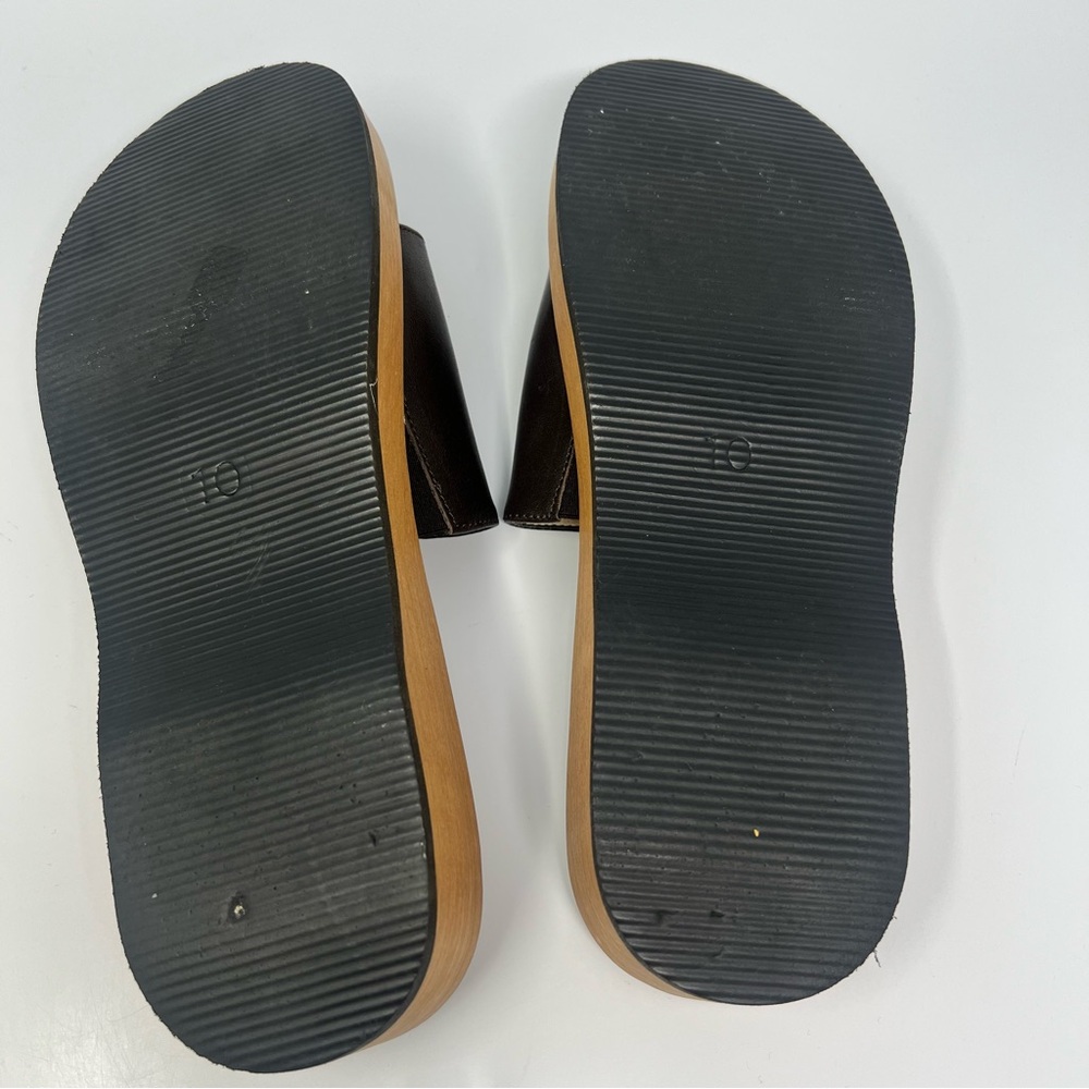 Vintage J. Crew Made In Italy Wooden Sandals
Size 10 - Picture 5 of 5